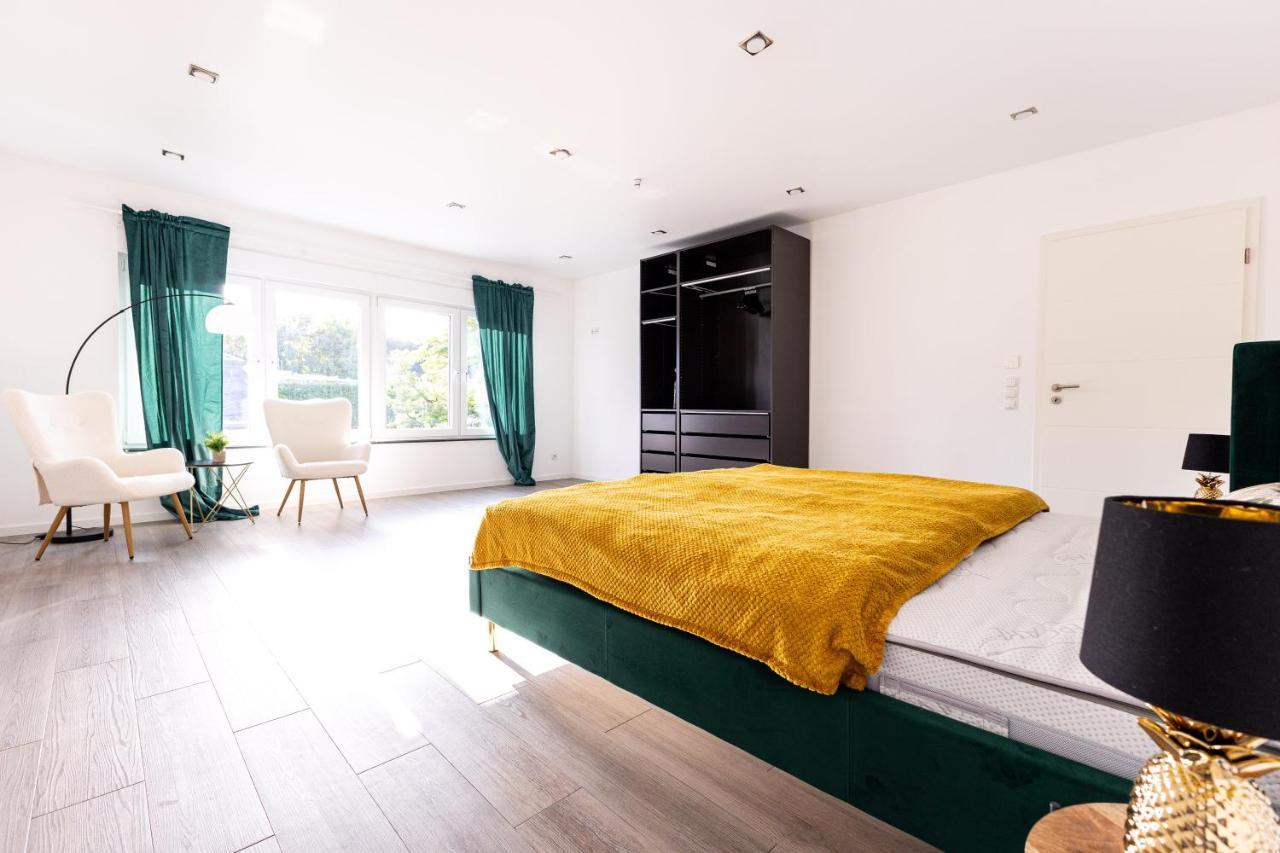 Design Apartment Zentral Fuer 6 In Andernach: Ausblick, Wifi, Kueche Dış mekan fotoğraf