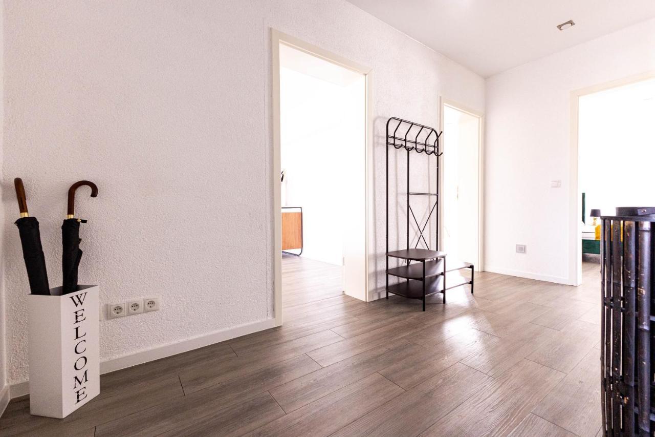 Design Apartment Zentral Fuer 6 In Andernach: Ausblick, Wifi, Kueche Dış mekan fotoğraf