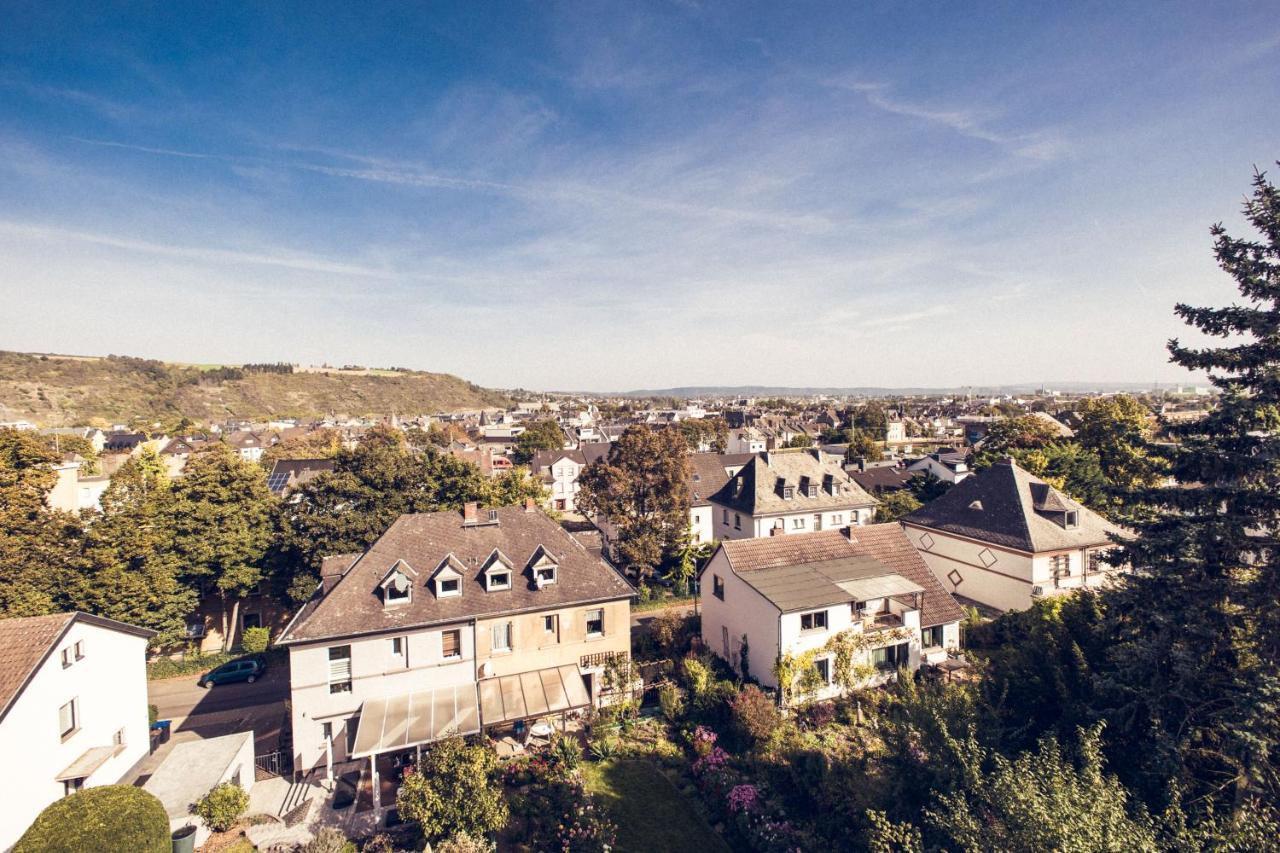 Design Apartment Zentral Fuer 6 In Andernach: Ausblick, Wifi, Kueche Dış mekan fotoğraf