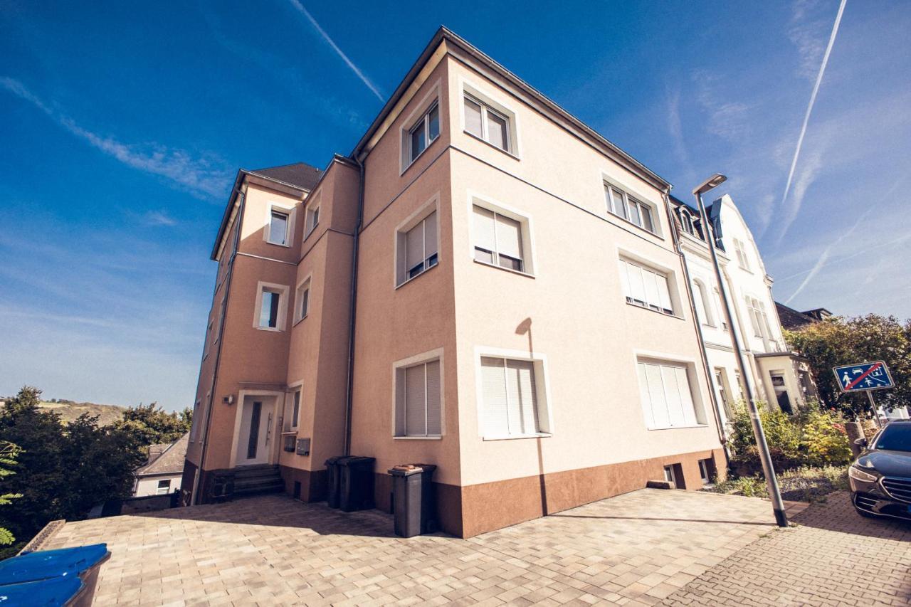 Design Apartment Zentral Fuer 6 In Andernach: Ausblick, Wifi, Kueche Dış mekan fotoğraf